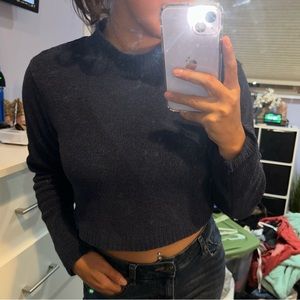 Mock Neck - Cropped Sweater